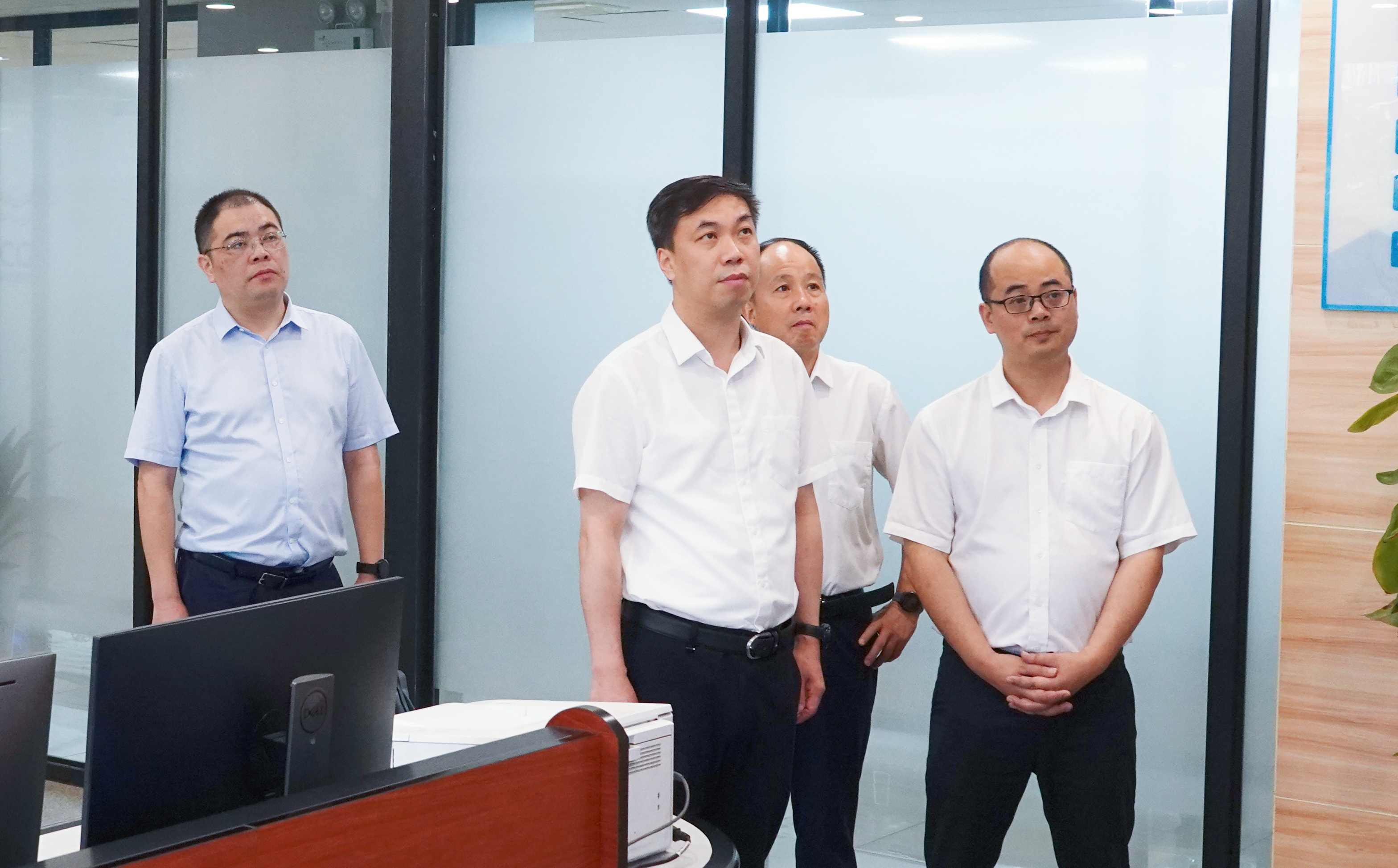 �������ʹ���-׷�󿵽�,����һ������